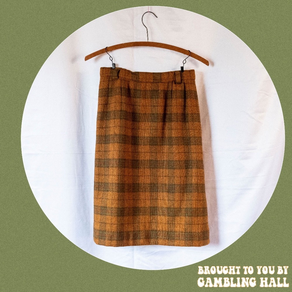 ocher and green plaid wool skirt 📚